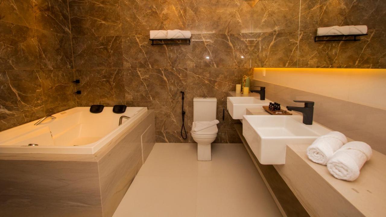 Paraiso Beach Hotel 阿奎拉兹 外观 照片